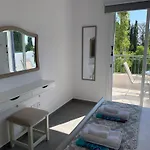 Апартаменты Paradise Gardens 3 - Superb 1 Bed *