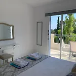 Paradise Gardens 3 - Superb 1 Bed * Πάφος
