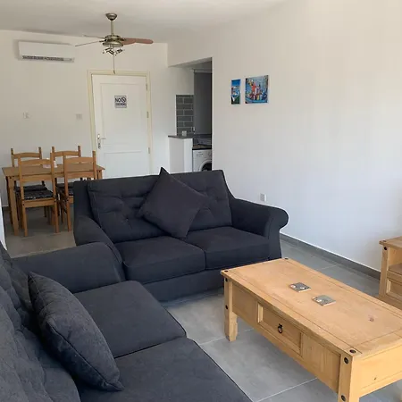 Apartmán Paradise Gardens 3 - Superb 1 Bed Paphos